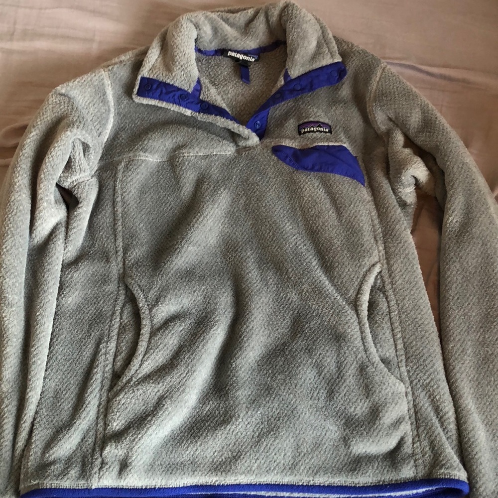 Like new grey and purple patagonia pullover size M